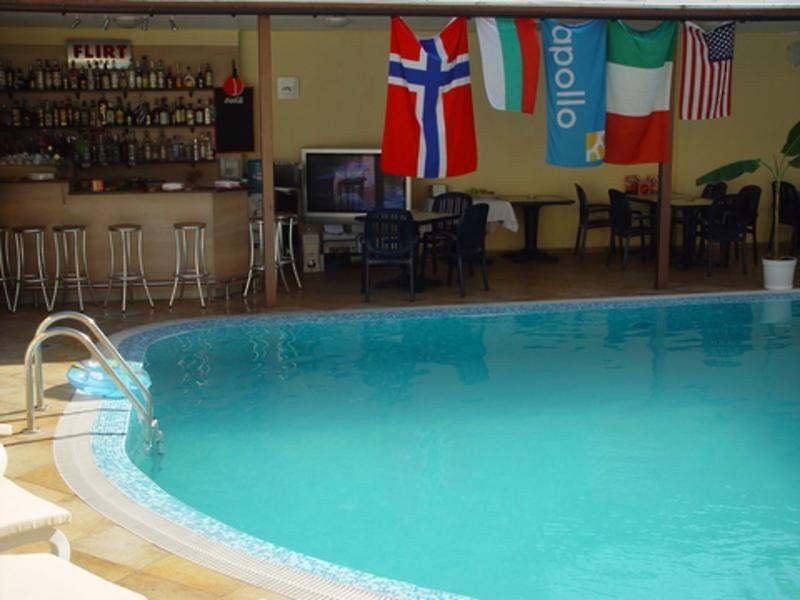 Italia Hotel ネセバル エクステリア 写真
